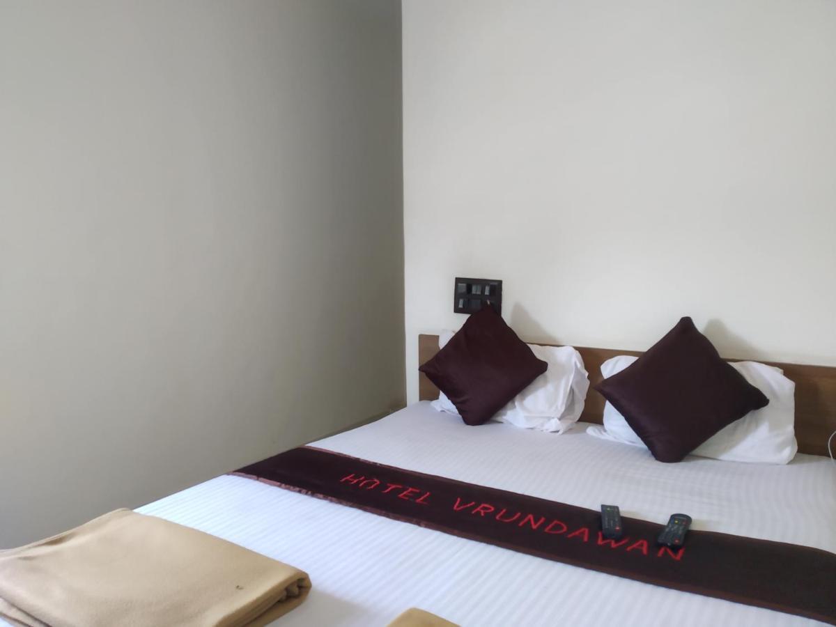 Hotel Vrundavan Πούνε Εξωτερικό φωτογραφία