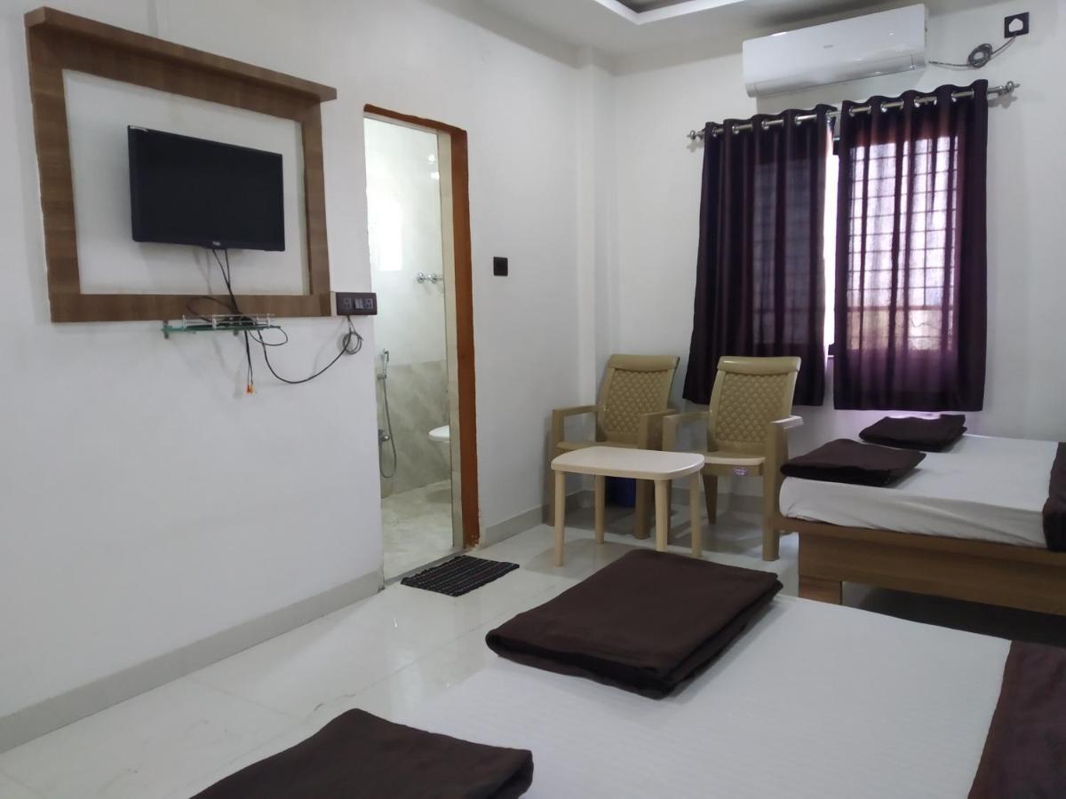 Hotel Vrundavan Πούνε Εξωτερικό φωτογραφία